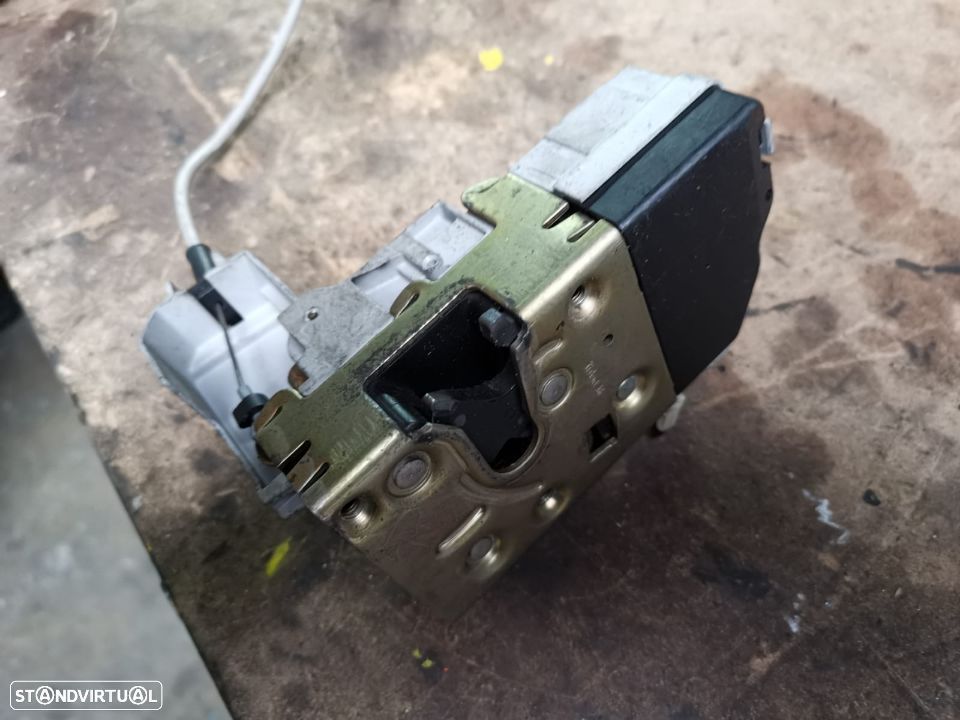 PEUGEOT 307 FECHADURA FRENTE DTA  F043 - 2