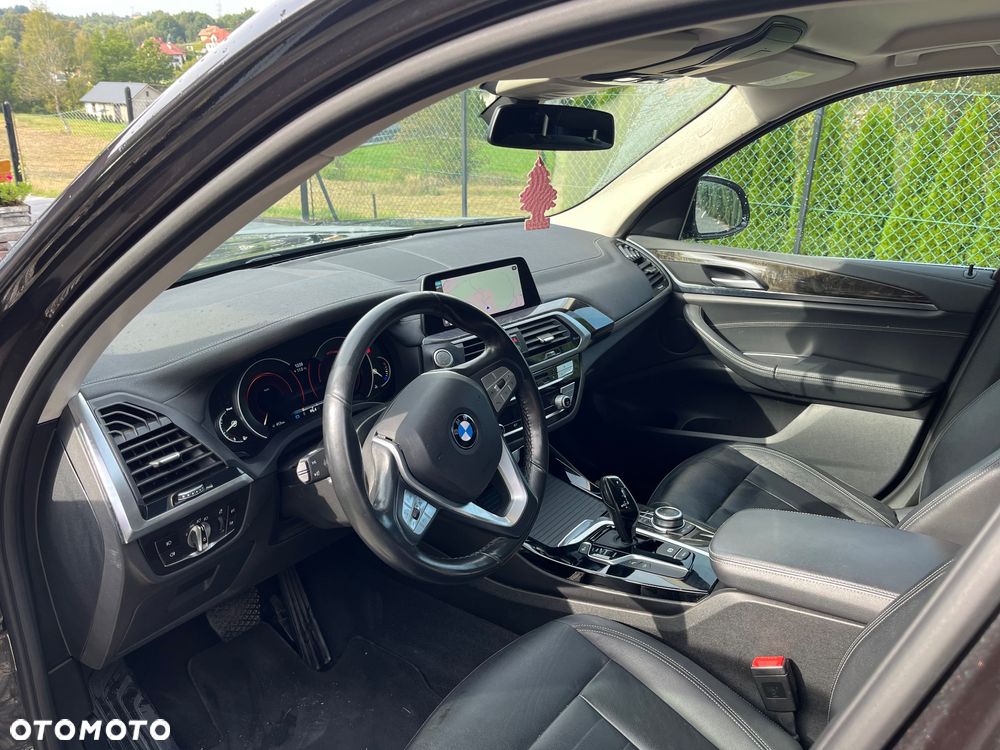 BMW X3 xDrive20d Luxury Line - 10