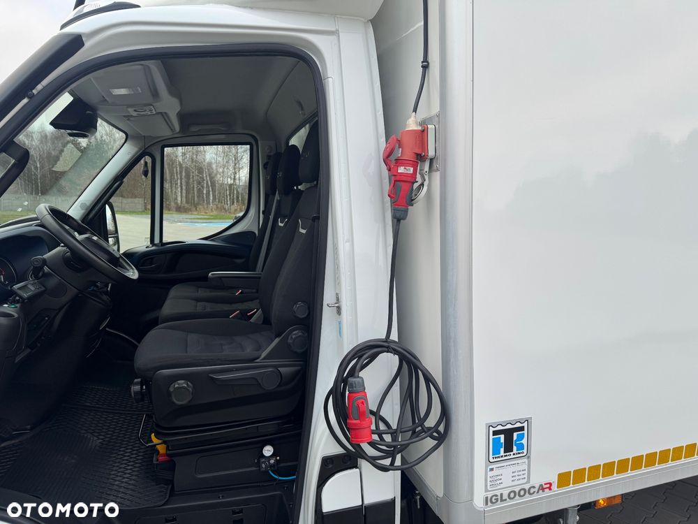 Iveco Daily‼️72C18‼️3.0 HI-MATIC Chłodnia/Mroźnia zakres -32C/+22C THERMO KING V-500 MAX Źródło Zasilania 400V Grube Ściany/Podłoga Przegroda komorowa‼️ Full LED na bliźniaku Salon Polska Poduszki Pneumatyczne DMC7200kg - 28