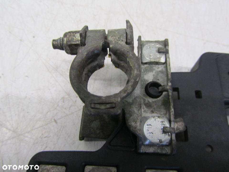 trafic-vivaro 2.0 DCI klema plusowa - 3