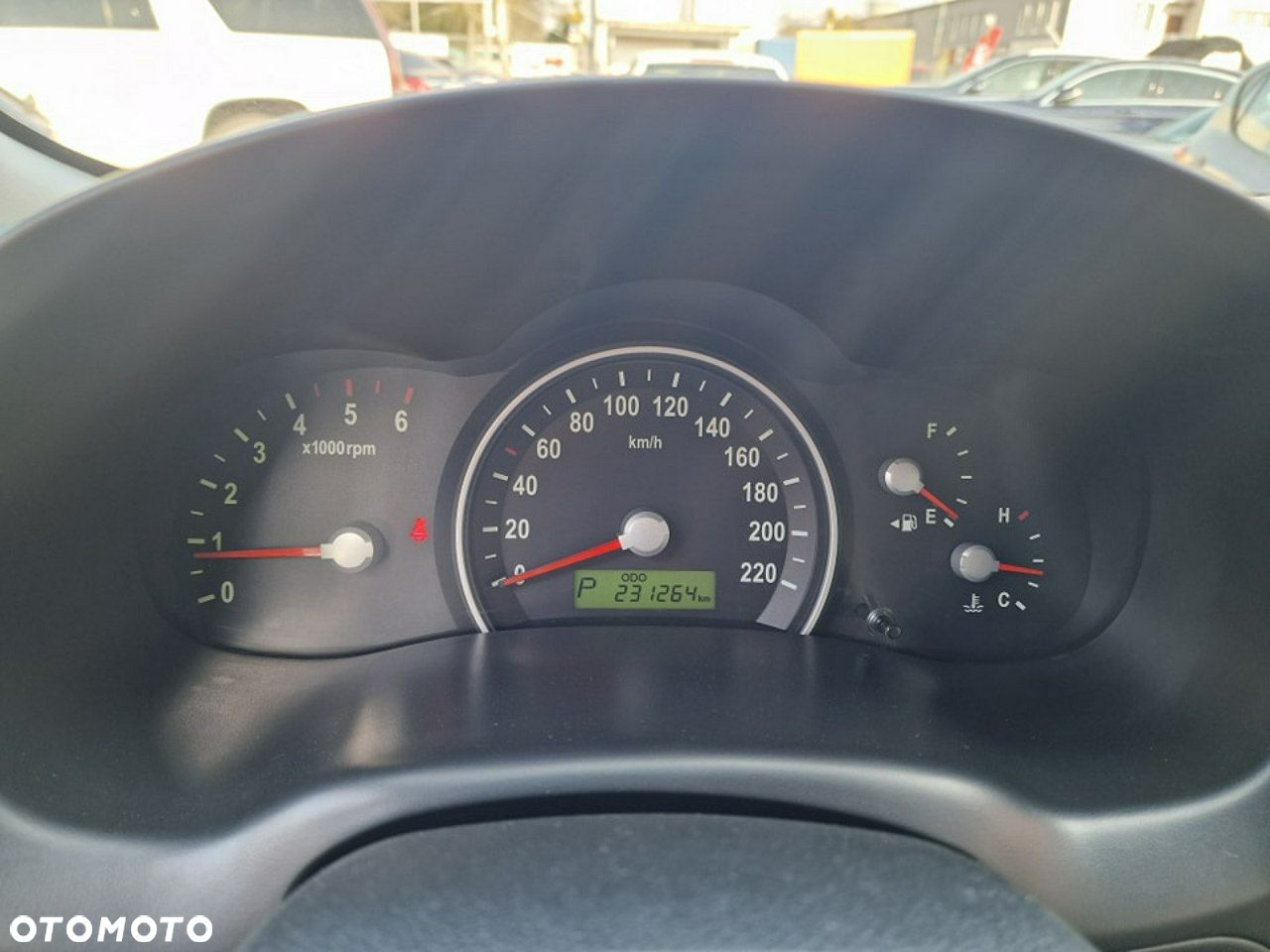 Kia Carnival 2.9 CRDi EX - 8