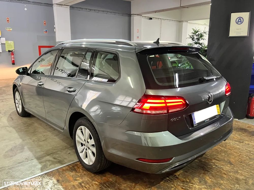 VW Golf Variant 1.6 TDi Confortline - 9