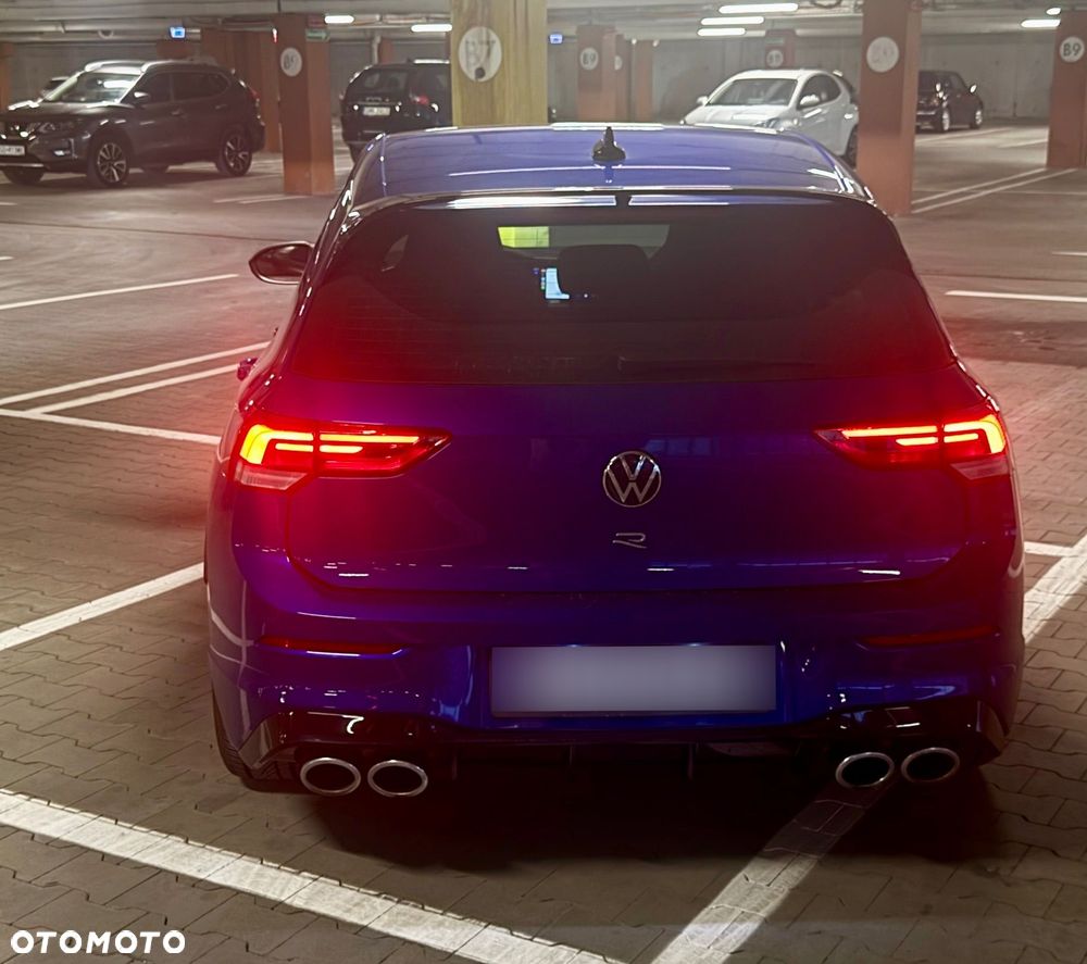 Volkswagen Golf - 6