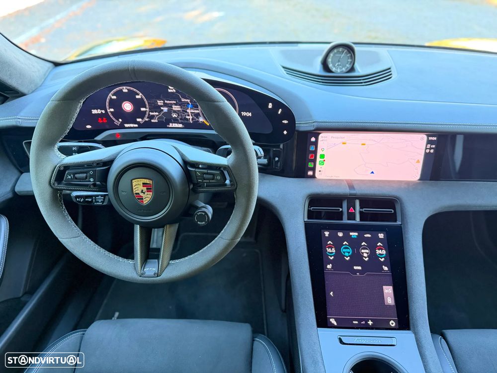 Porsche Taycan Sport Turismo GTS - 39