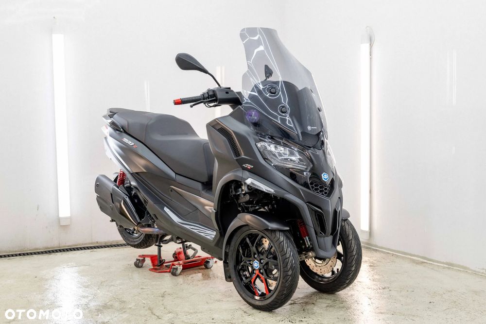Piaggio MP-3 - 4