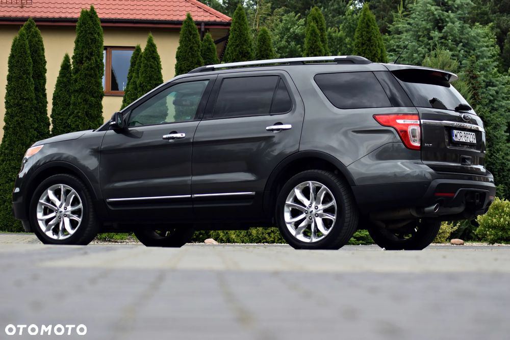 Ford Explorer - 12
