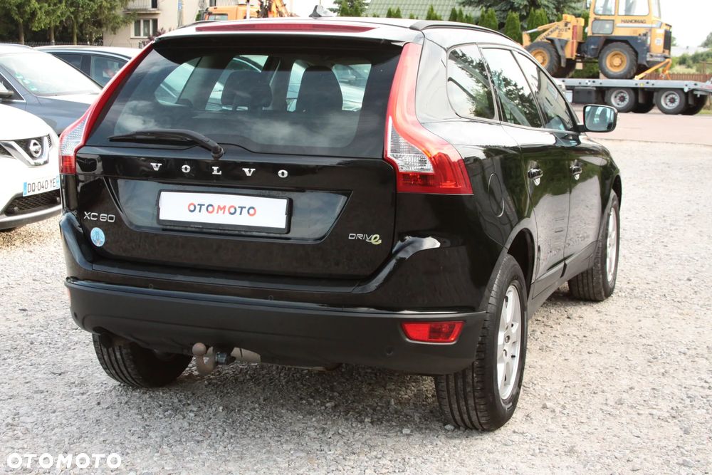 Volvo XC 60 D4 Kinetic - 11