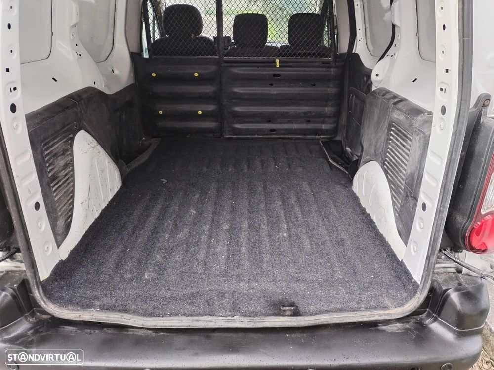 Peugeot Partner 3LG c/ iva incluido - 4