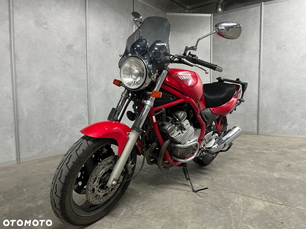 Yamaha XJ - 6