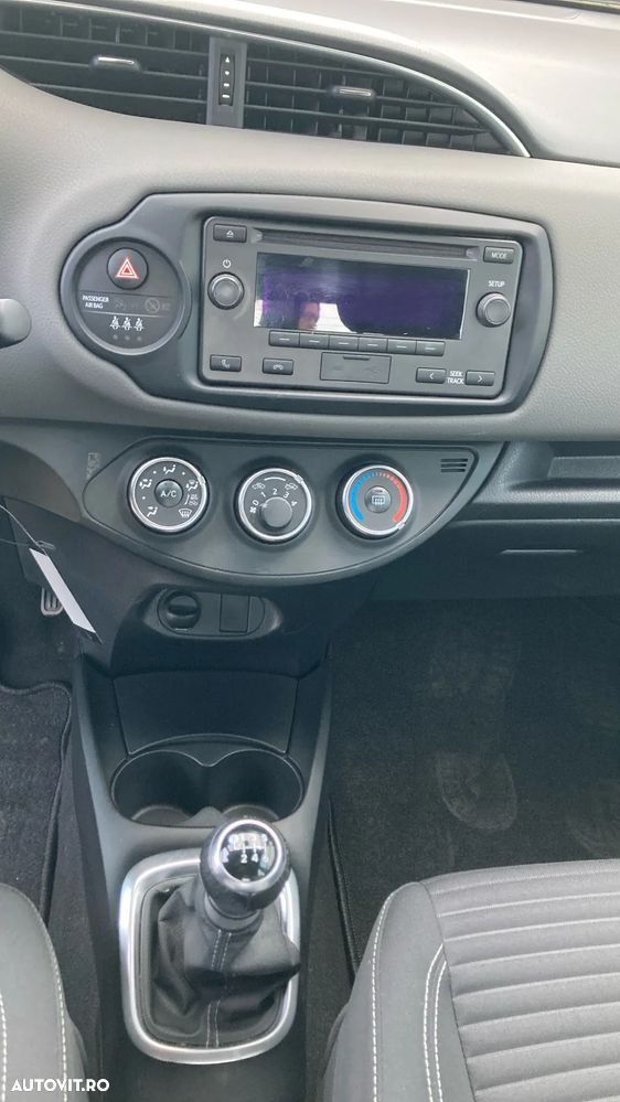 Toyota Yaris 1.5 L VVT-iE Active - 12