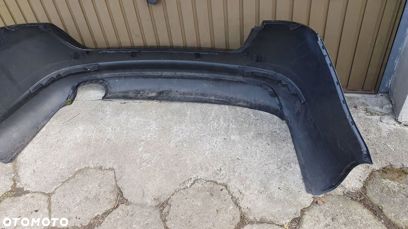 KIA Optima 10- sedan zderzak tylny tył € - 9