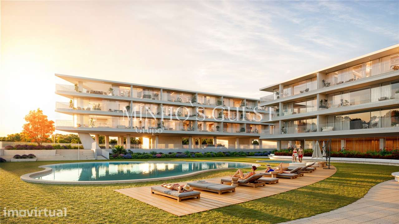 Apartamento T4 em Vilamoura de 250 m² c/ 3 lugares de garagem - Grande imagem: 3/16