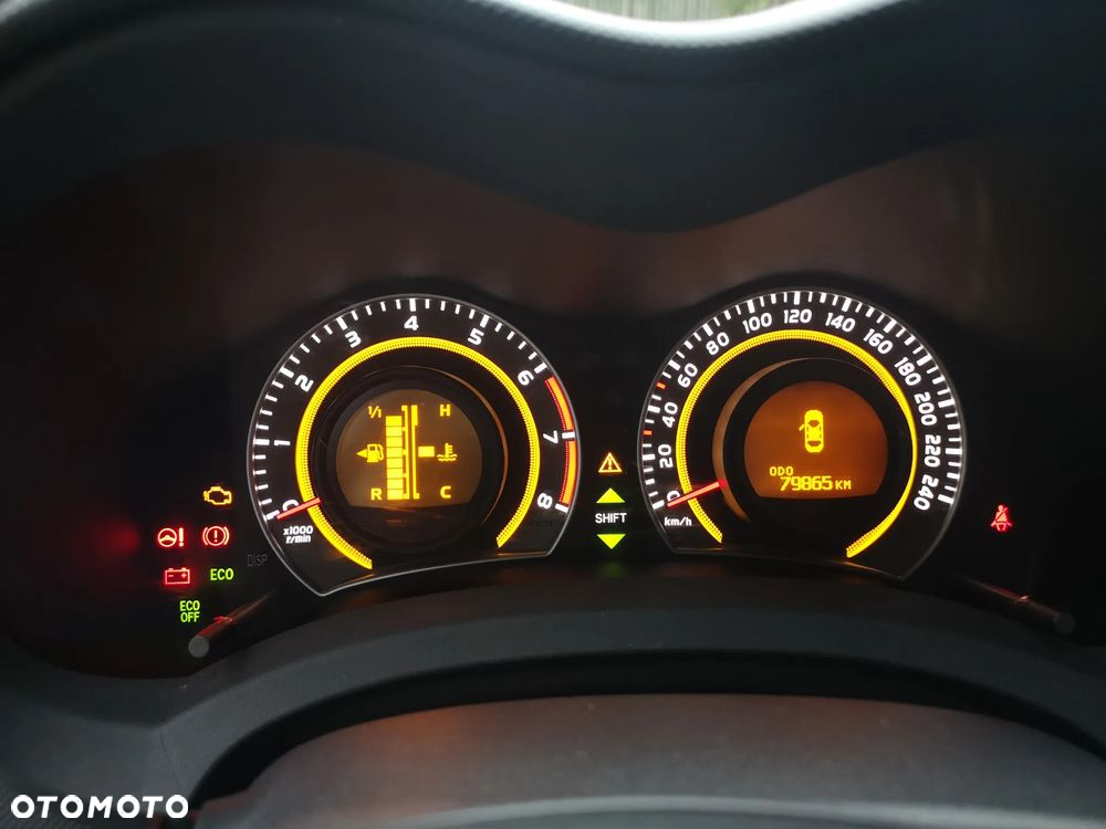 Toyota Auris 1.33 VVT-i 2010 - 12