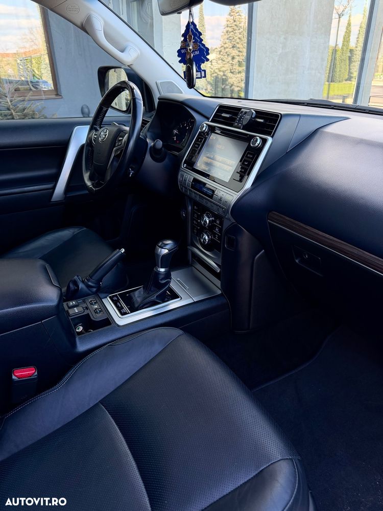 Toyota Land Cruiser 2.8l Turbo D-4D A/T AVS 5 locuri Luxury - 12