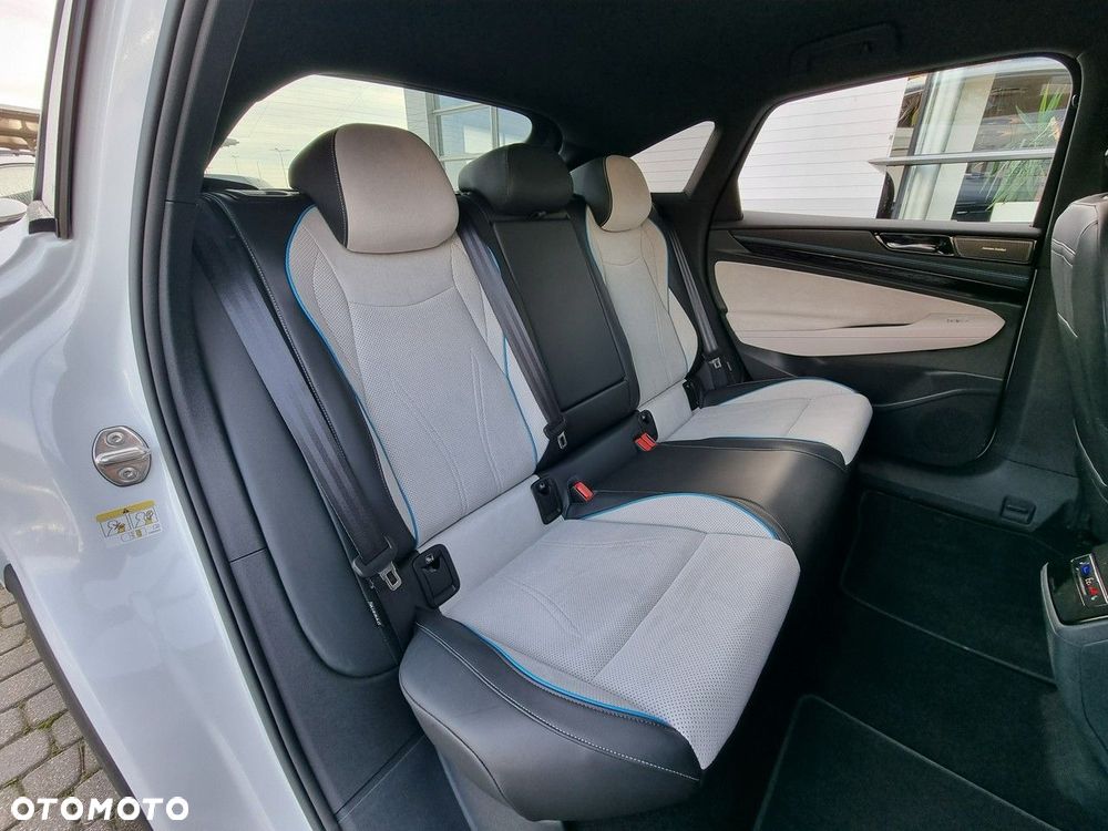 Volkswagen ID.7 77kWh Pro - 12