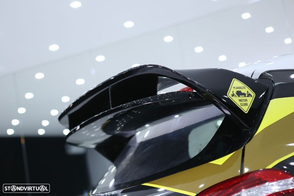 Peugeot 208 - 23
