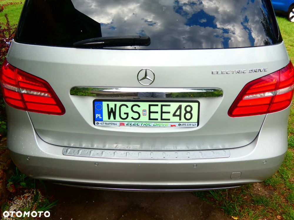 Mercedes-Benz Klasa B (Electric Drive) 250 e - 27