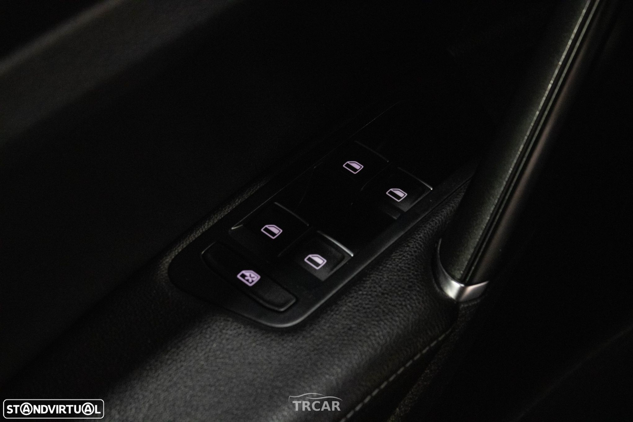VW Golf 2.0 TDI GTD DSG - 21