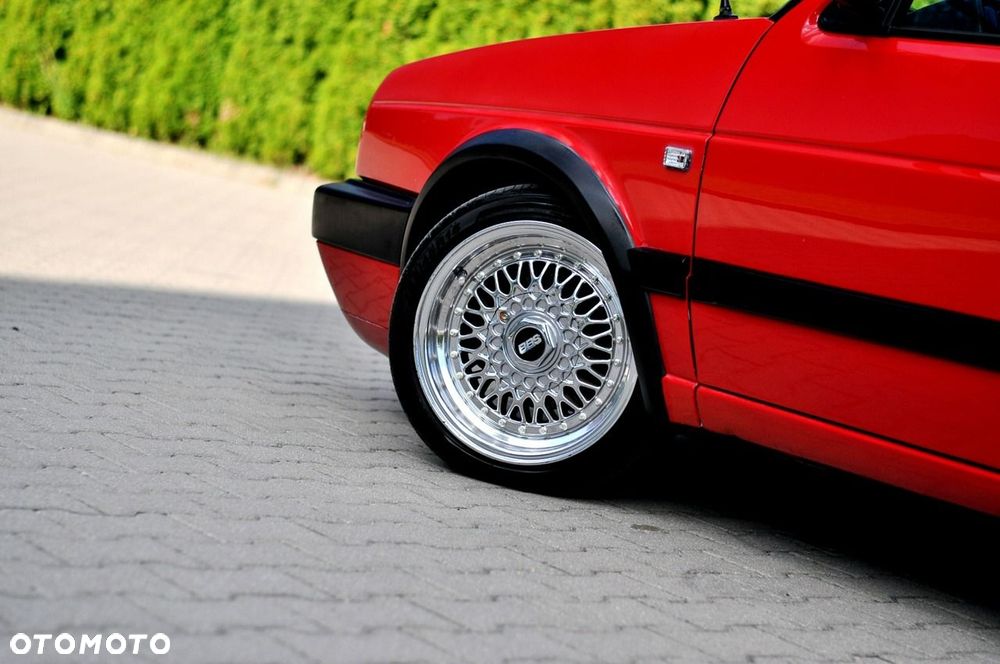 Volkswagen Golf - 6