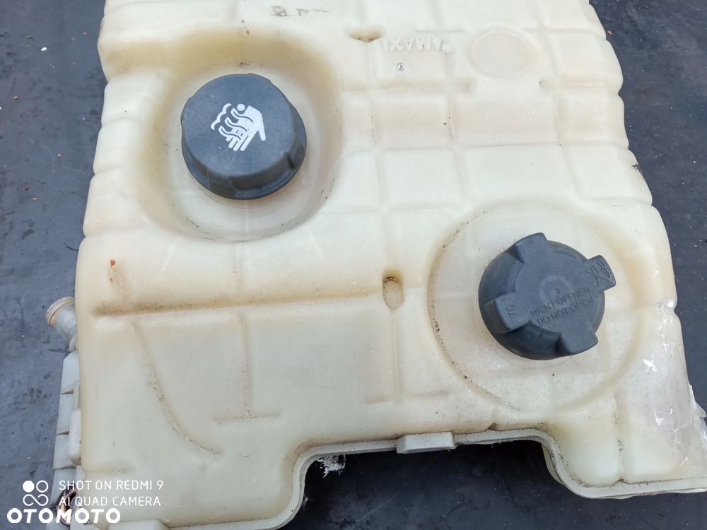 zbiorniczek wyrównawczy płynu RENAULT premium DXI - 3