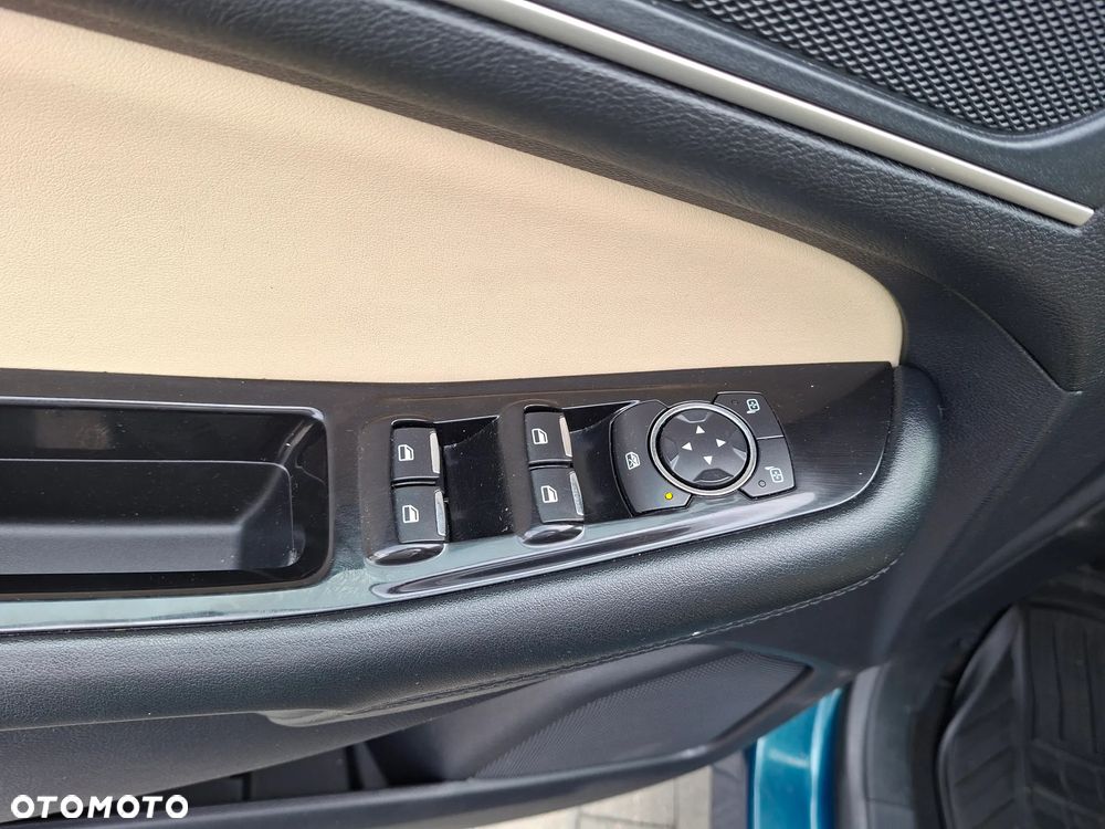 Ford Edge - 8