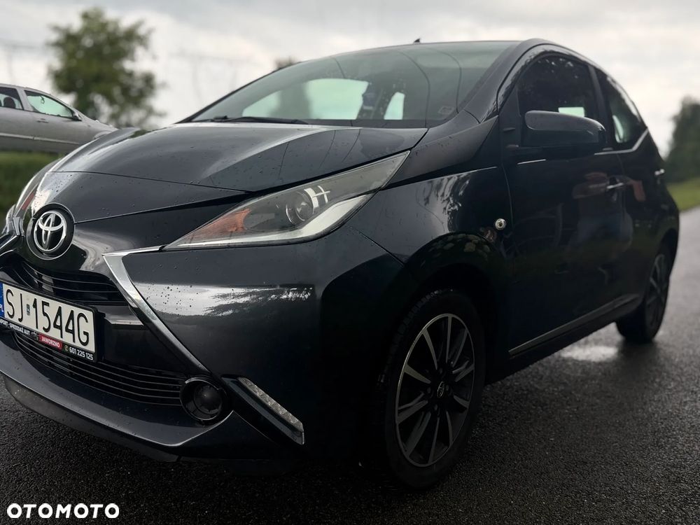 Toyota Aygo x-clusiv - 24