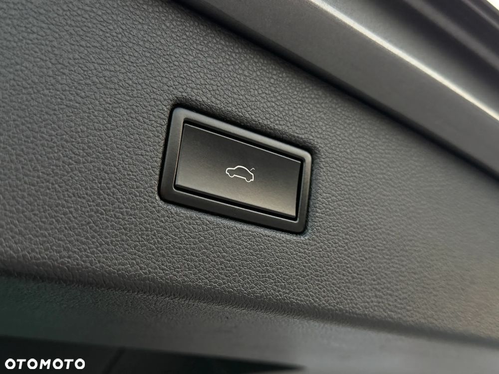 Volkswagen Tiguan - 9