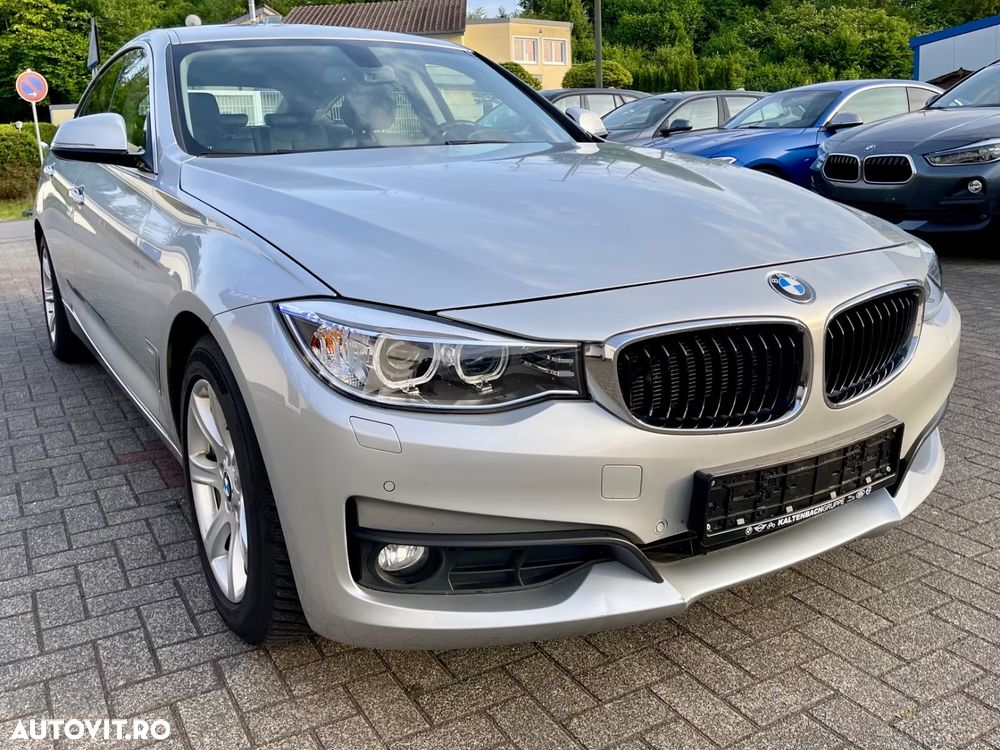 BMW Seria 3 320d Aut. Luxury Line - 1