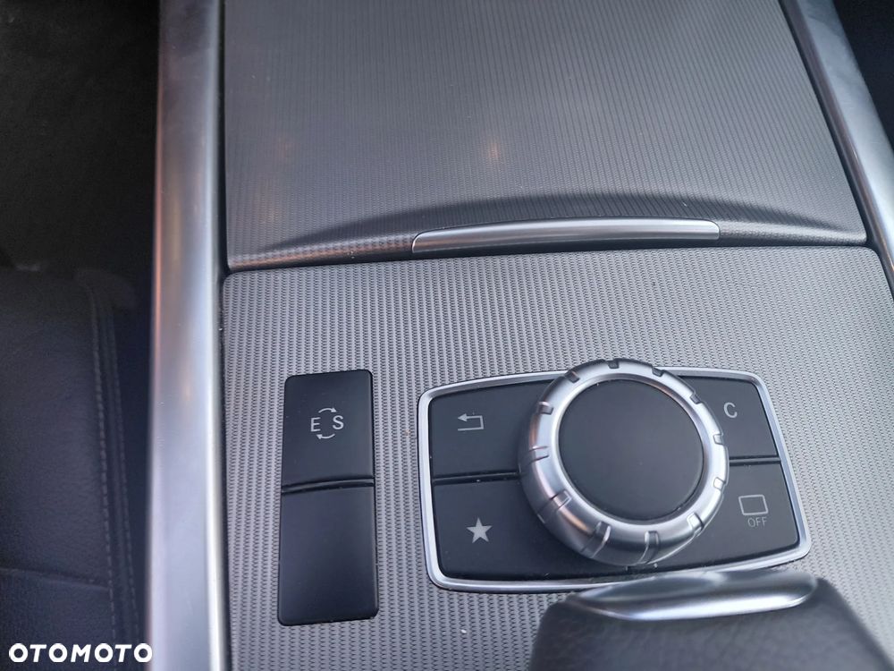 Mercedes-Benz Klasa E 400 4Matic 7G-TRONIC Elegance - 16