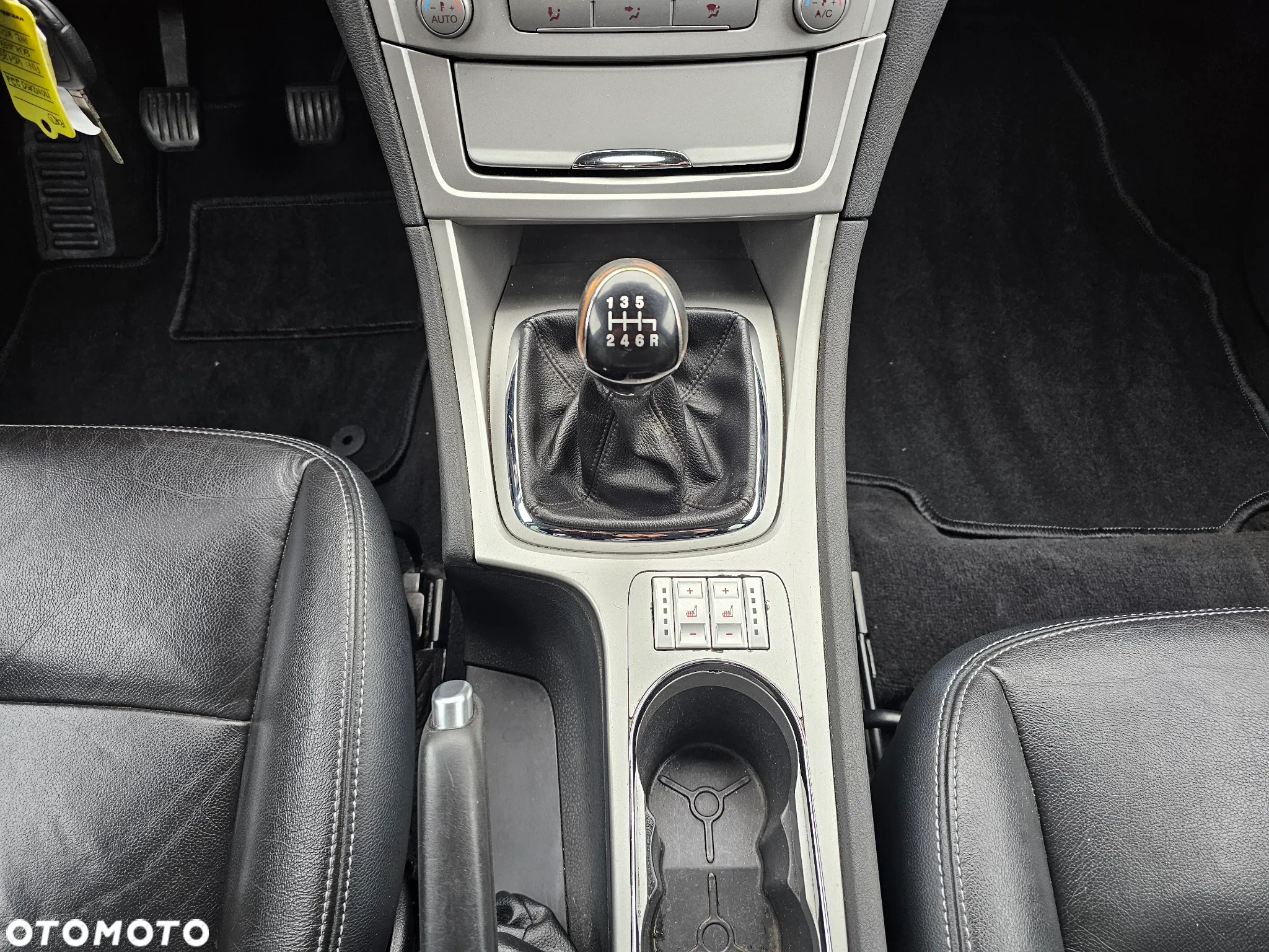 Ford Mondeo 2.2 TDCi Ghia - 27