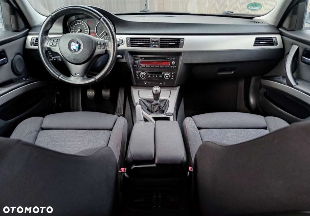 BMW Seria 3 - 11