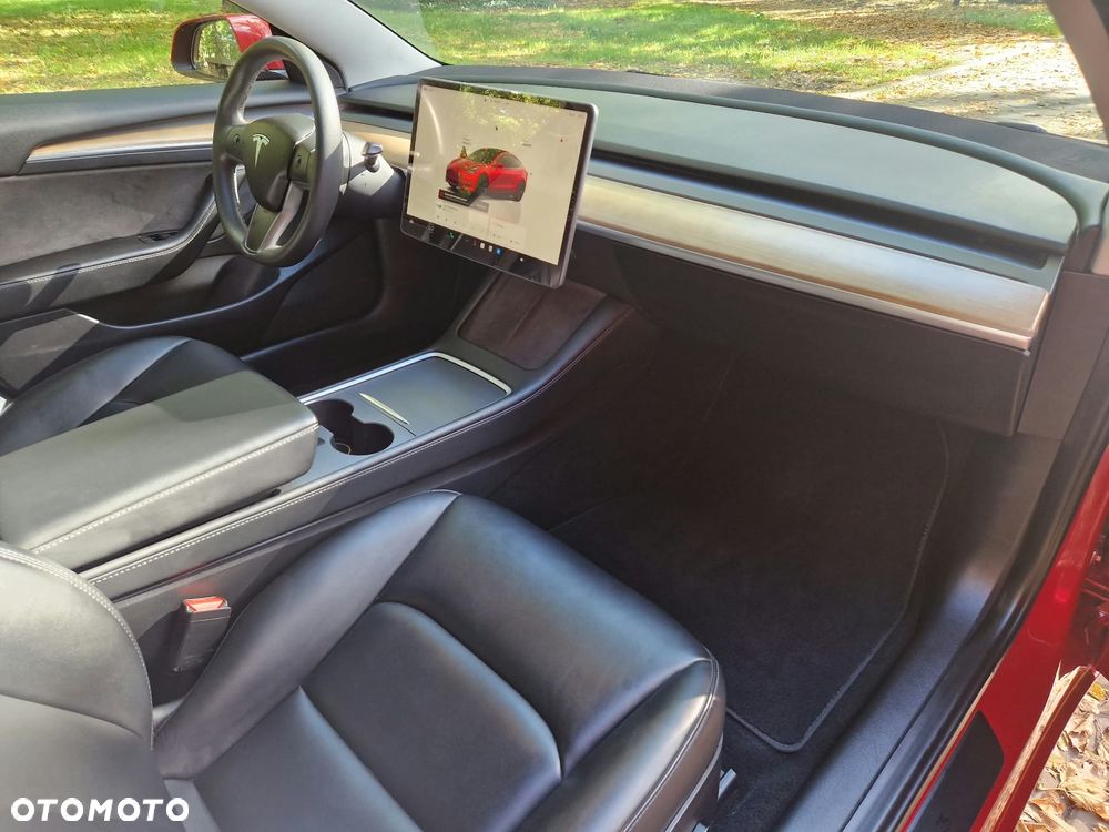 Tesla Model 3 RWD - 17