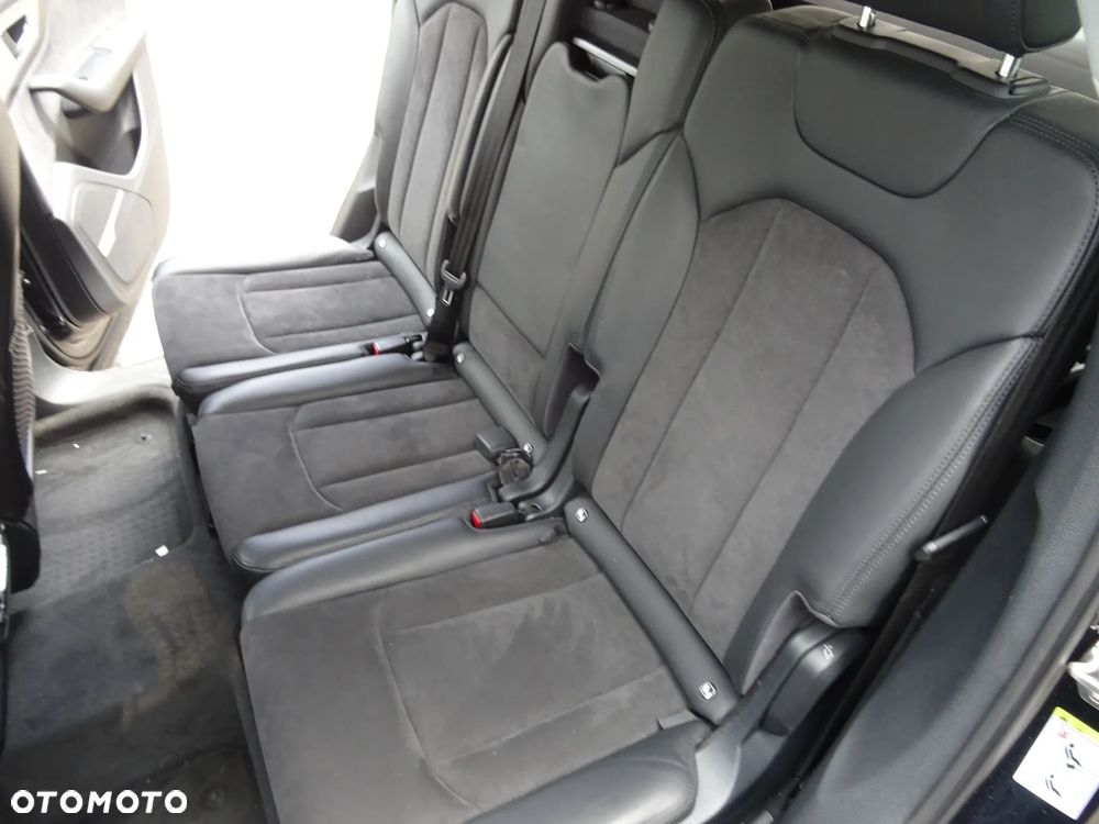 Fotele Kanapa Boczki Skora Alkantara 7 osob Audi Q7 4M czesci - 6