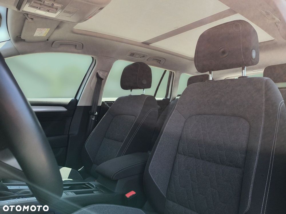 Volkswagen Passat - 22