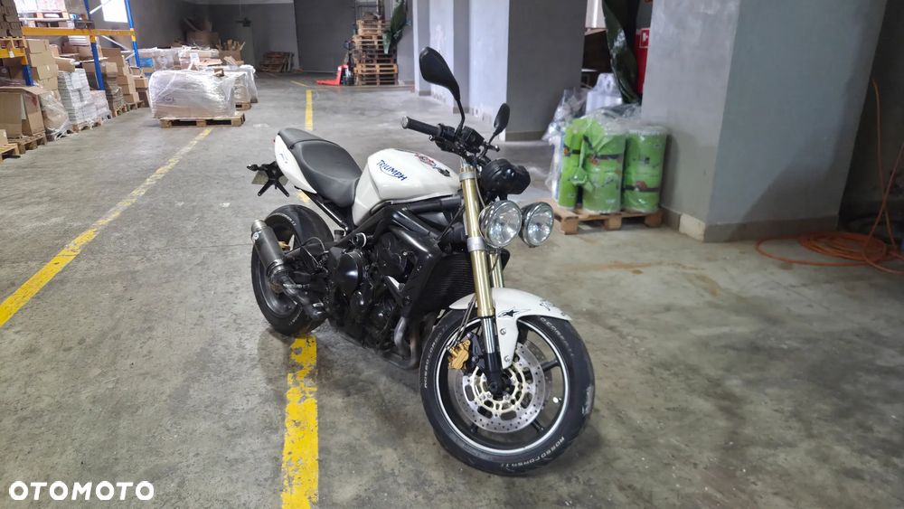 Triumph Street Triple - 7