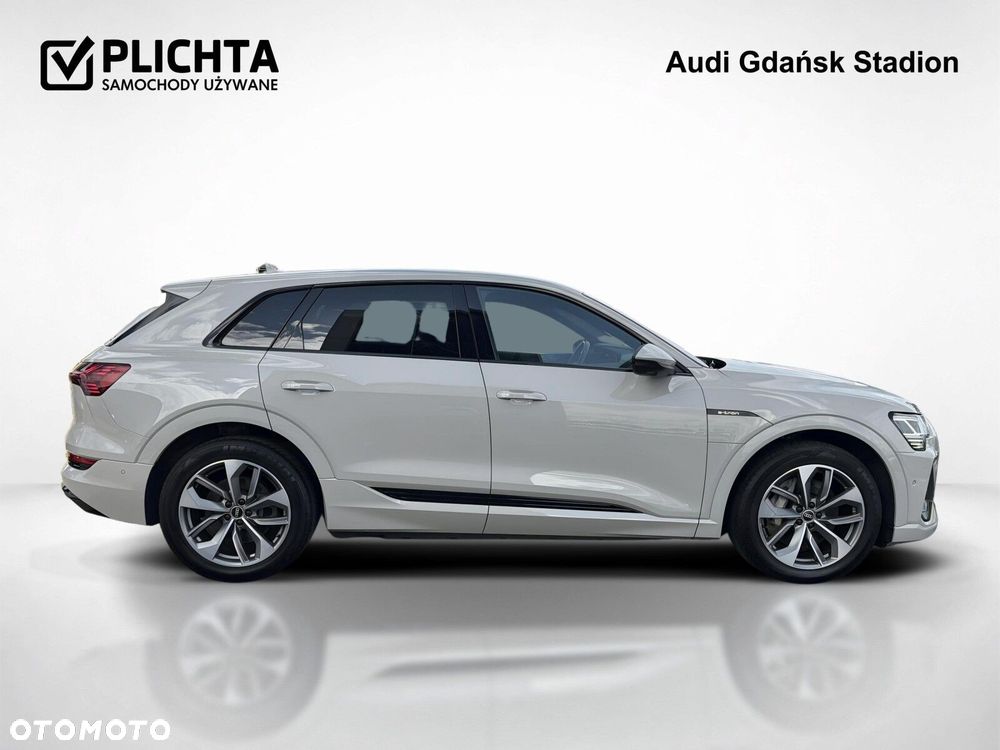 Audi e-tron - 7