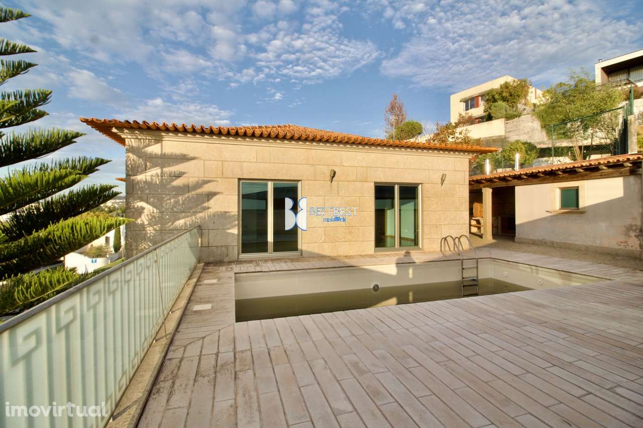 MORADIA INDIVIDUAL 4 FRENTES T3+2, C/PISCINA,PUMAR E CHURRASQUEIRA, 4M - Grande imagem: 2/24