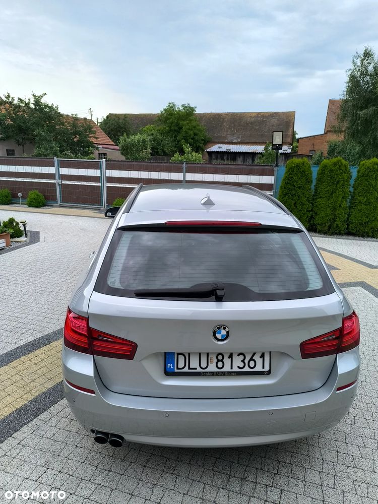BMW Seria 5 525d - 5