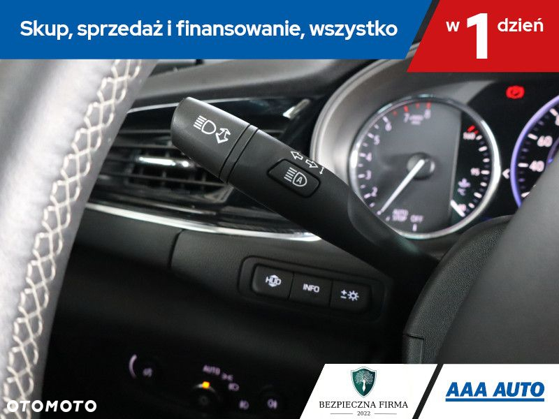 Opel Insignia - 17