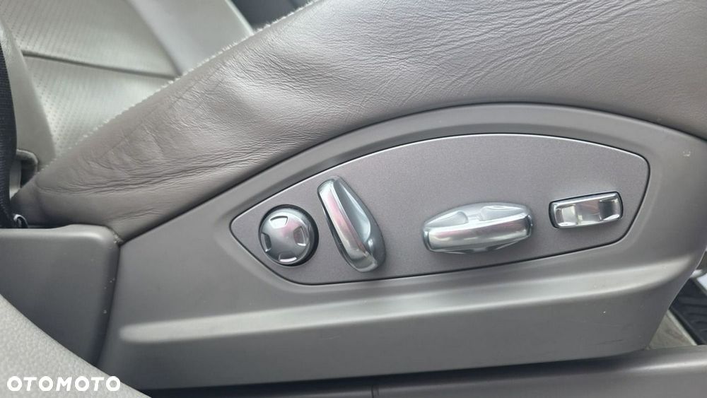 Porsche Panamera - 24