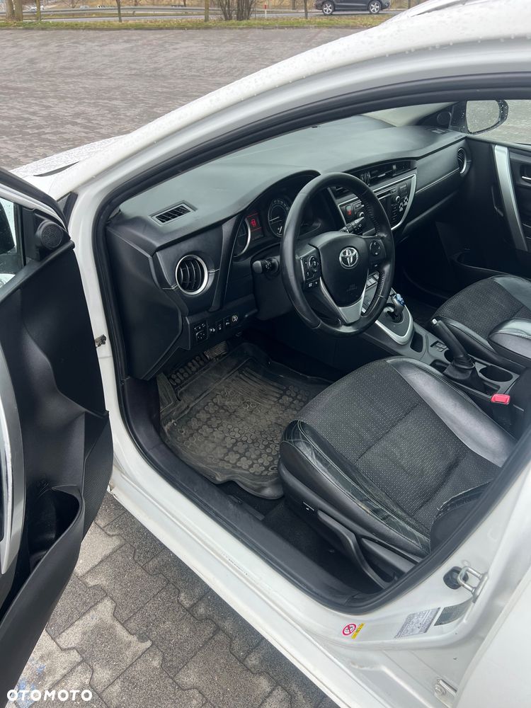 Toyota Auris - 8