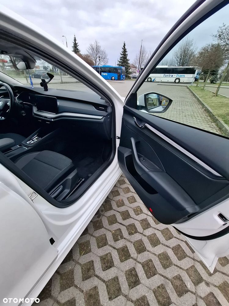 Skoda Octavia 2.0 TDI DSG Selection - 29