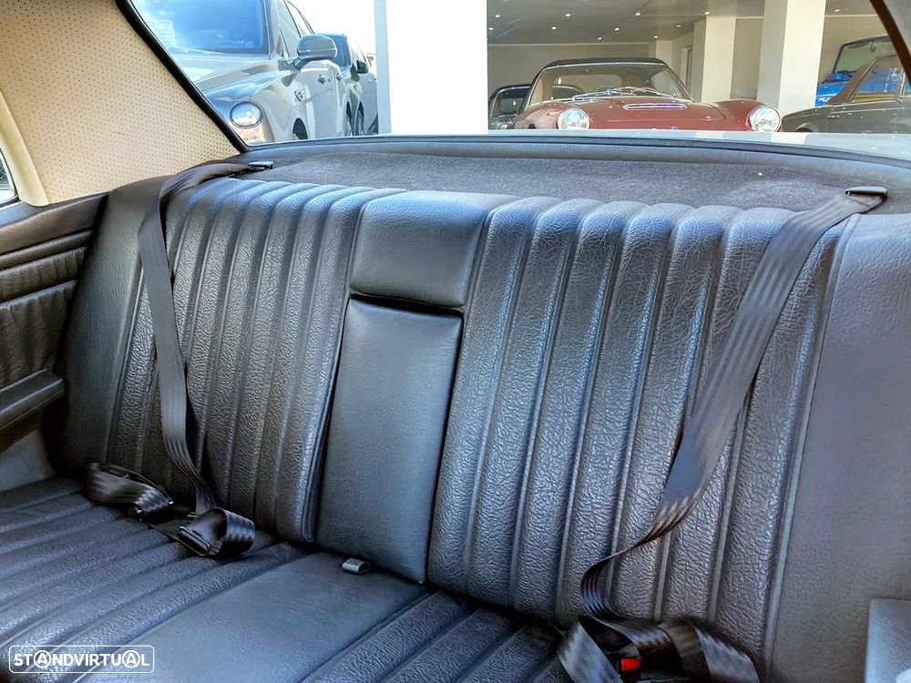 Mercedes-Benz 250 - 25