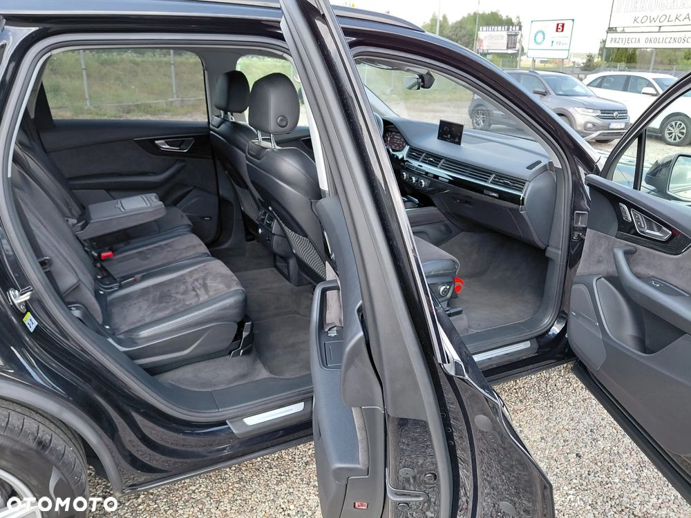 Audi Q7 50 TDI mHEV Quattro S Line Tiptr - 12