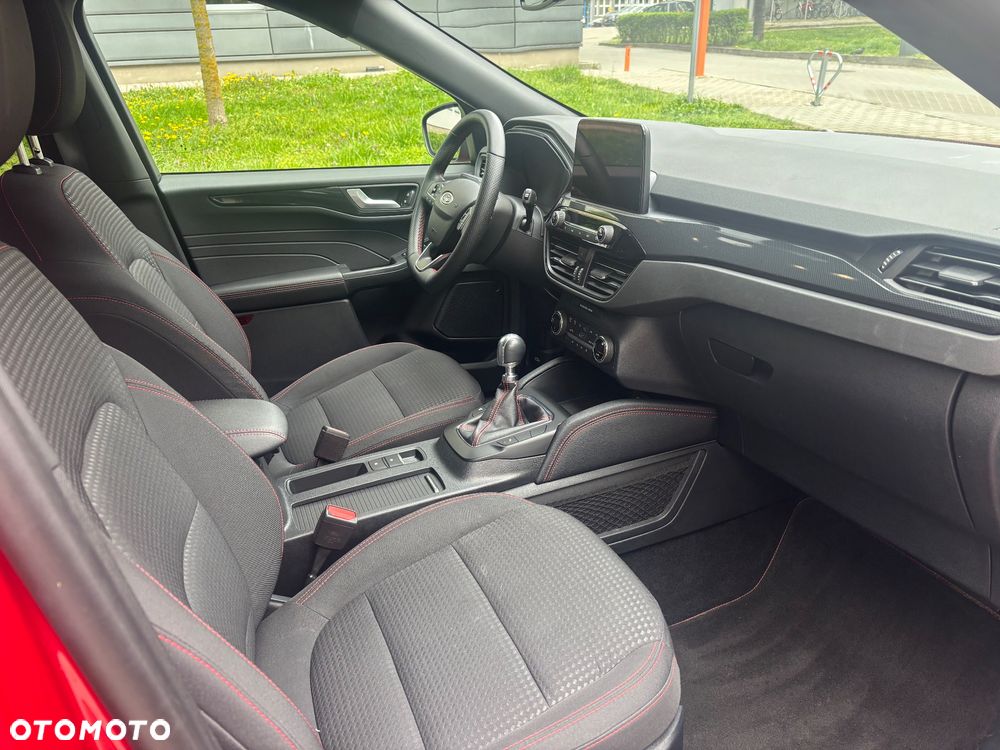 Ford Kuga 1.5 EcoBoost FWD ST-Line - 11
