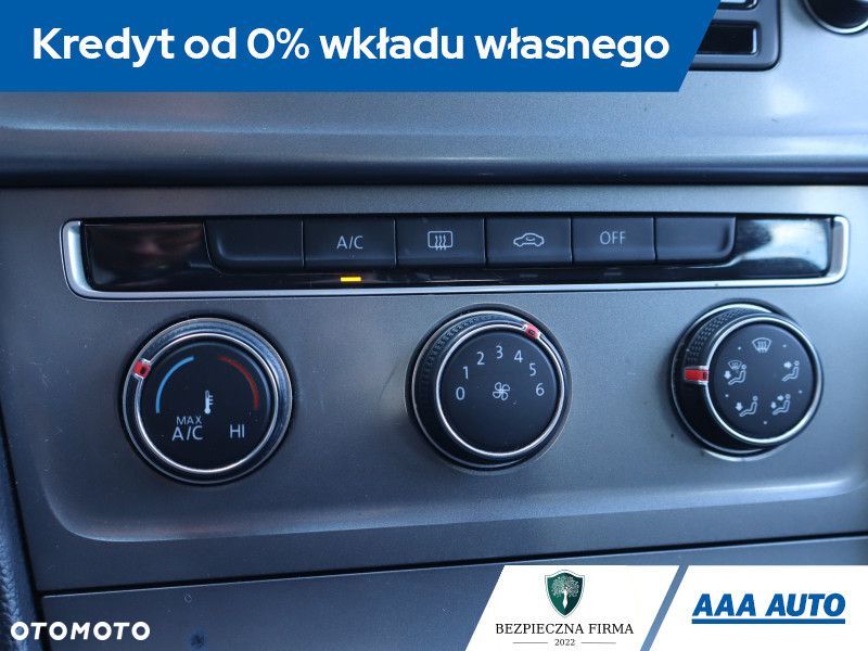 Volkswagen Golf Variant - 13