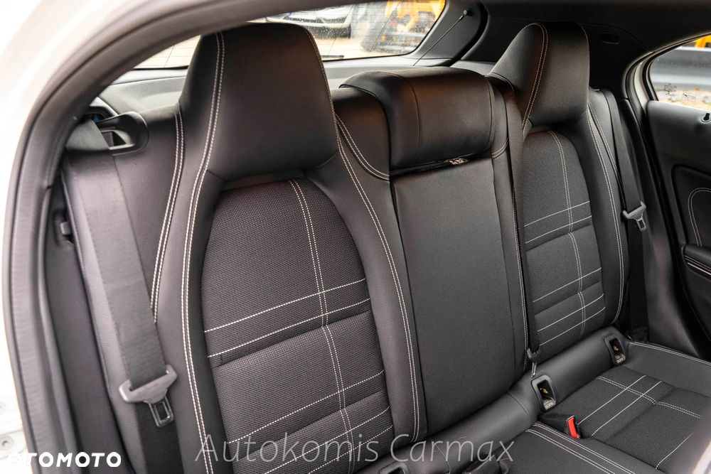 Mercedes-Benz Klasa A 180 CDI (BlueEFFICIENCY) - 21