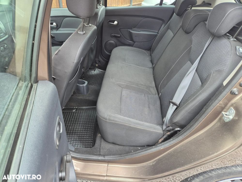 Dacia Sandero - 8