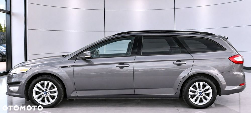 Ford Mondeo - 23