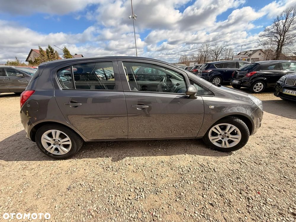 Opel Corsa 1.2 16V Enjoy - 10